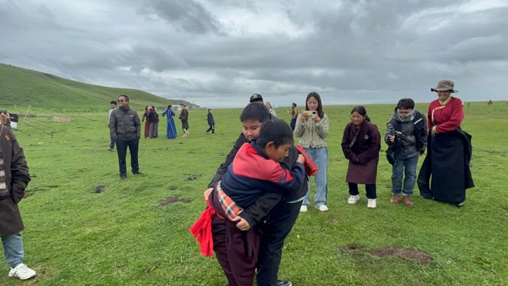 Fieldwork and exchange on the grasslands